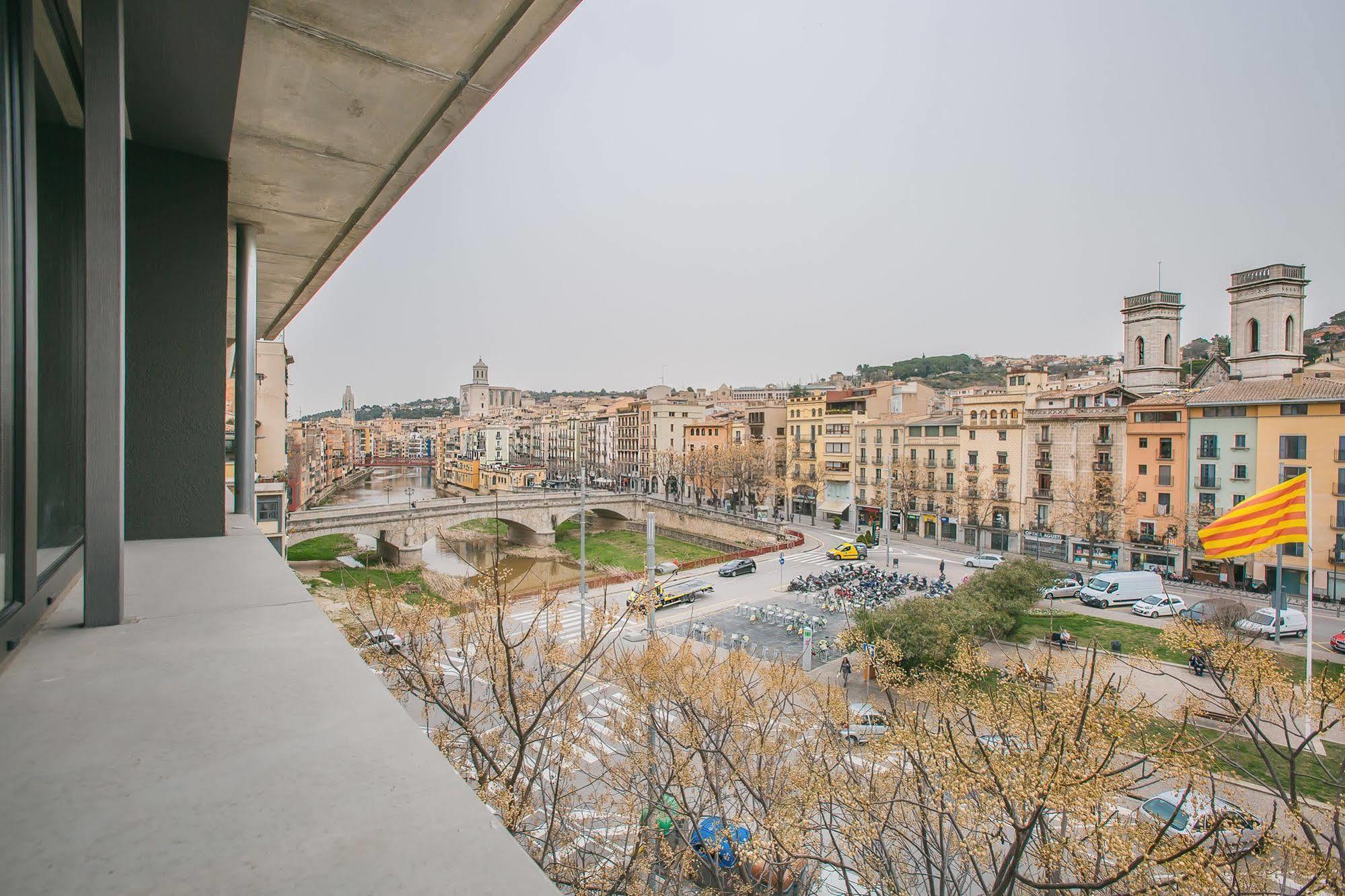 Flateli - Placa Catalunya 22 Girona Eksteriør billede
